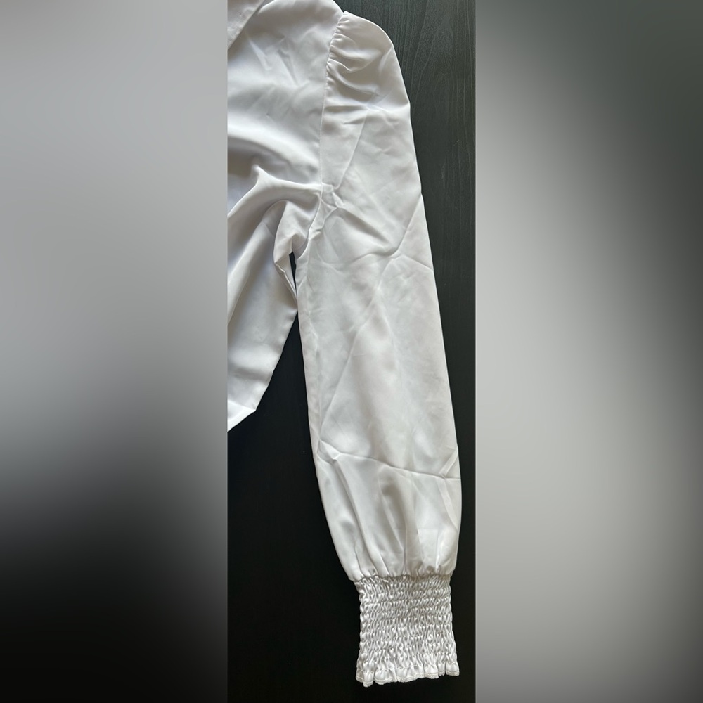 LIKE NEW Mangopop Long Sleeve Button Down Collared Bodysuit White Size M - Picture 8 of 14